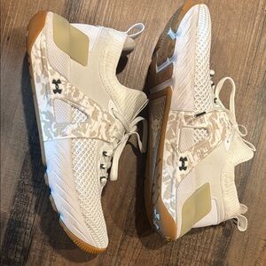 Under Armour Cream and Tan Training Sneakers
